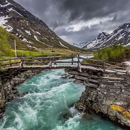 Chalet Peaceful Oasis. Panoramic Forest-&mountain View. Sauna. Beitostolen