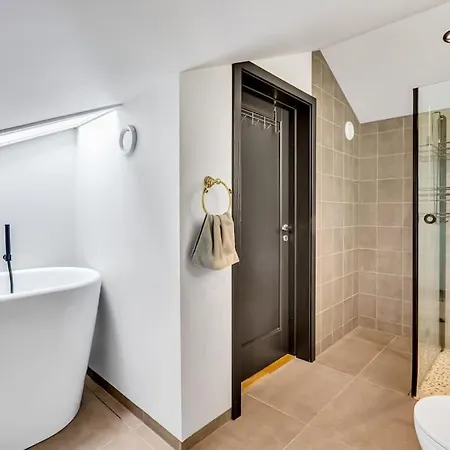 Peaceful Oasis. Panoramic Forest- & Mountain View. Sauna. *