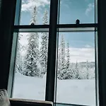 Peaceful Oasis. Panoramic Forest- & Mountain View. Sauna. Chaleter